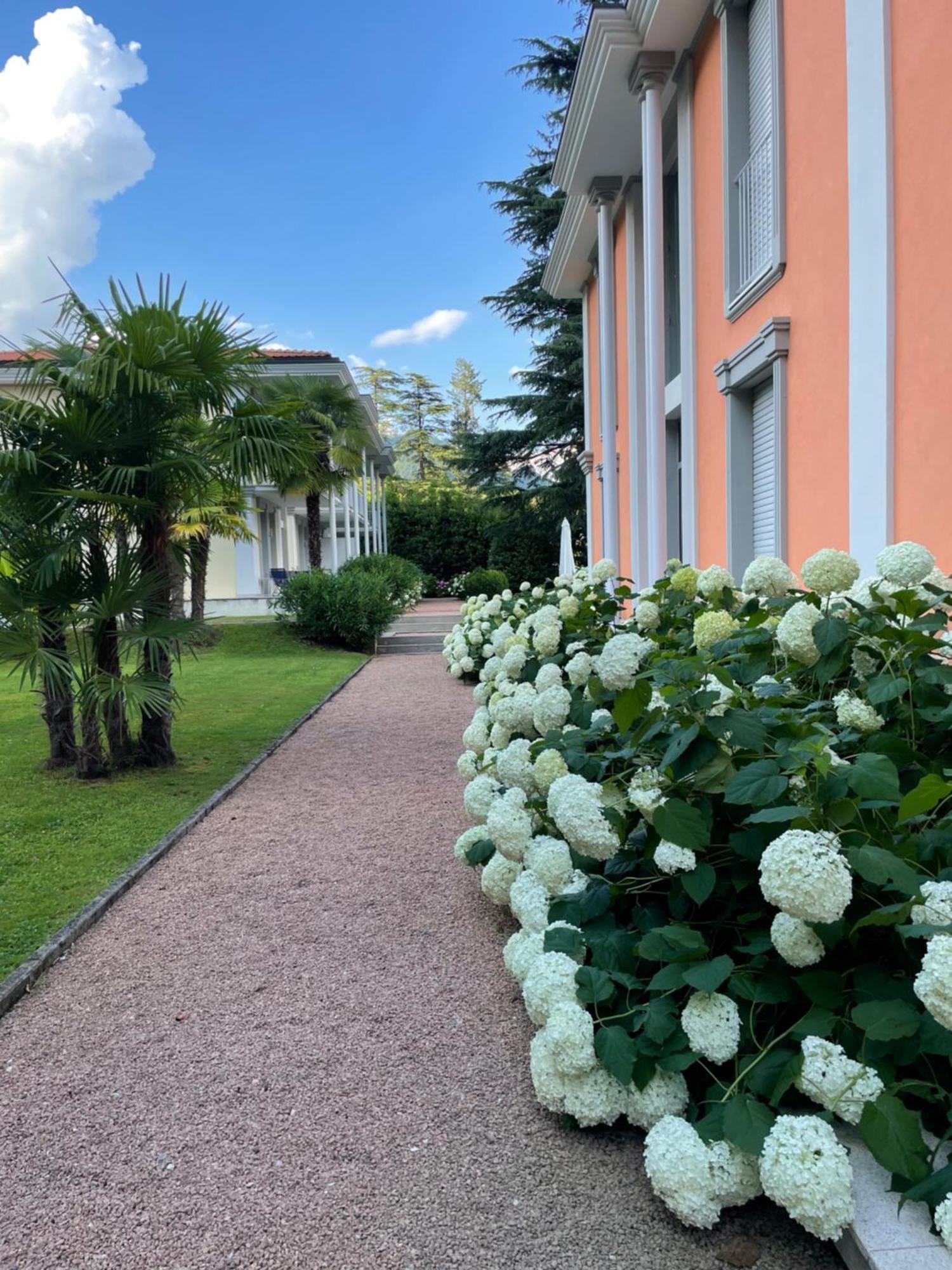 Ville Lago Lugano Porto Ceresio Esterno foto