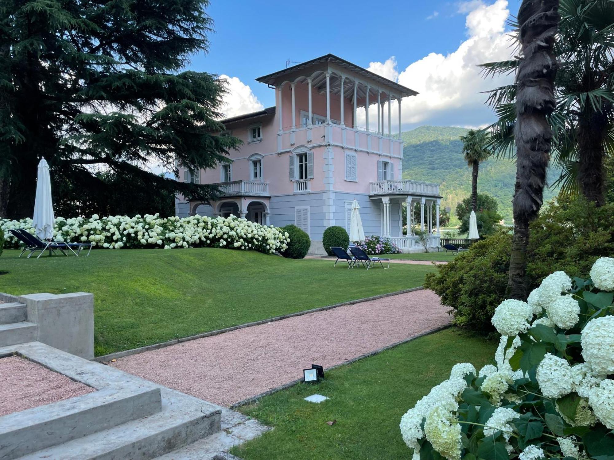 Ville Lago Lugano Porto Ceresio Esterno foto